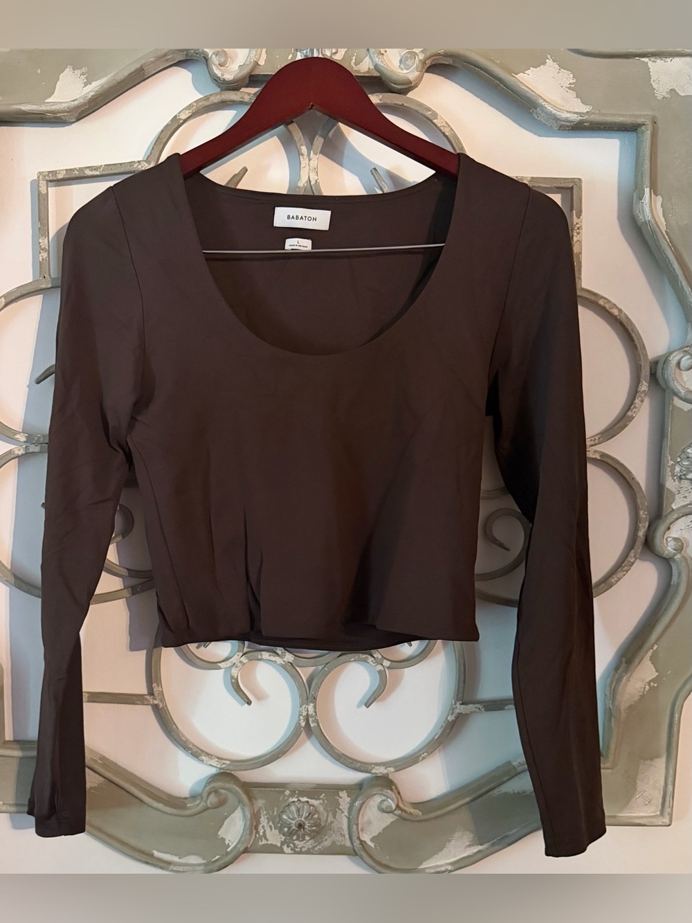 Babaton Scoop Neck Long Sleeve Crop Top Size Large